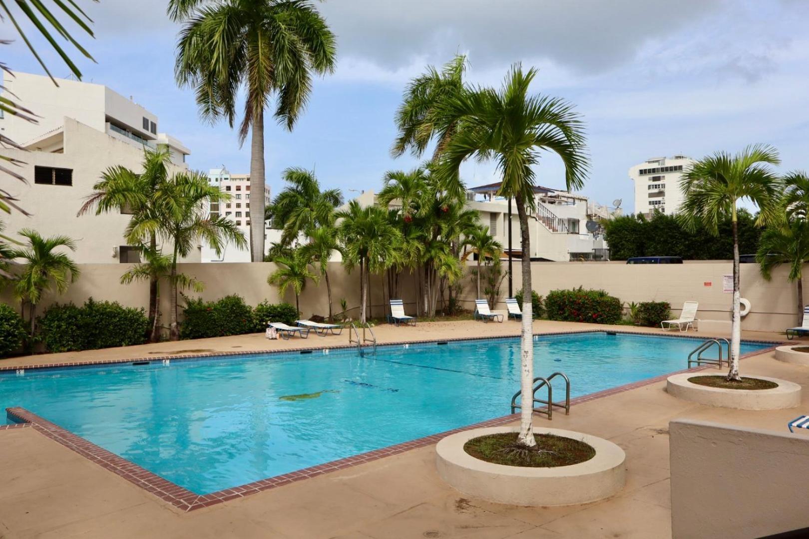Isla Verde Modern Apartment With Pool San Juan Zewnętrze zdjęcie