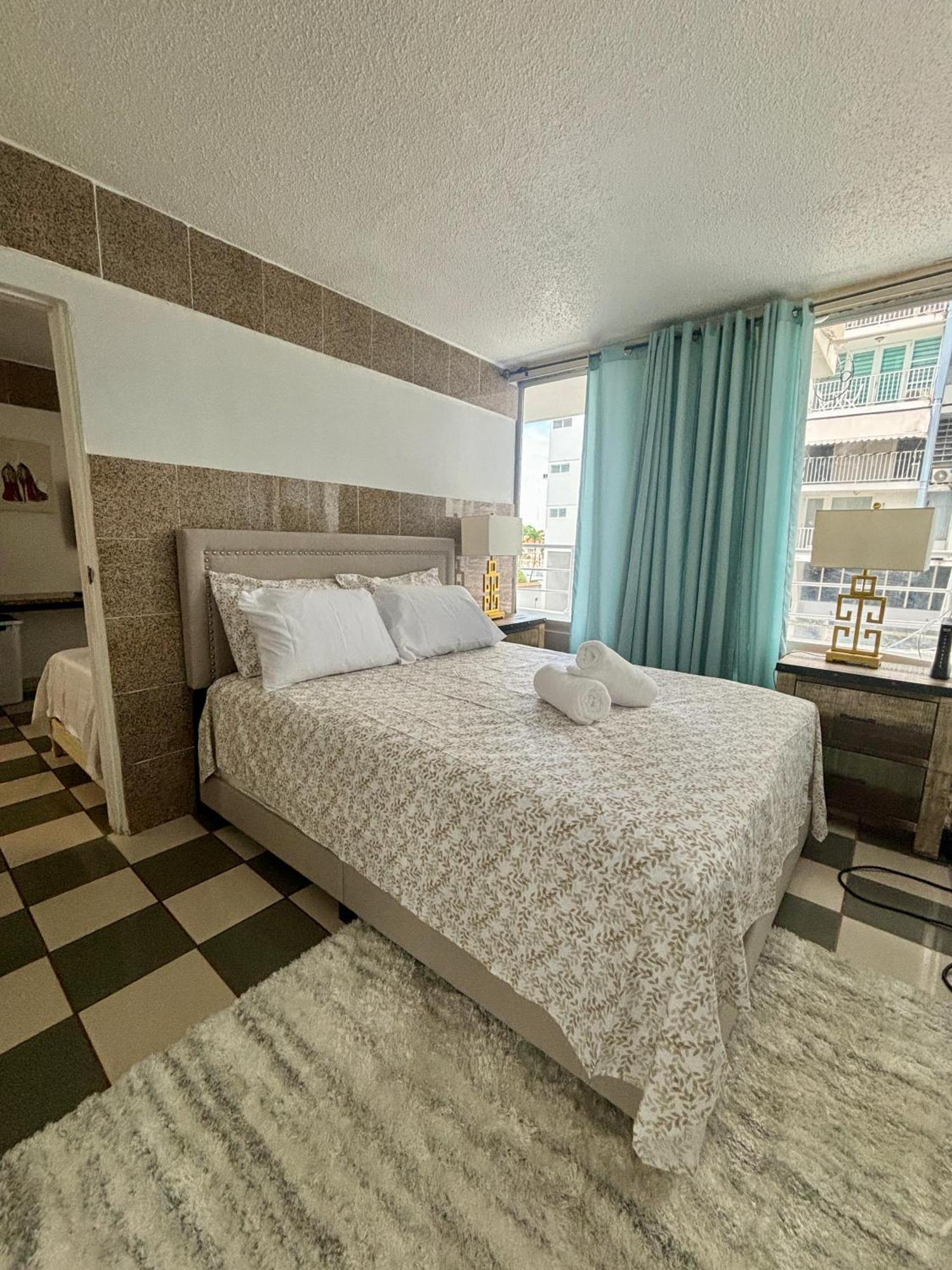 Isla Verde Modern Apartment With Pool San Juan Zewnętrze zdjęcie