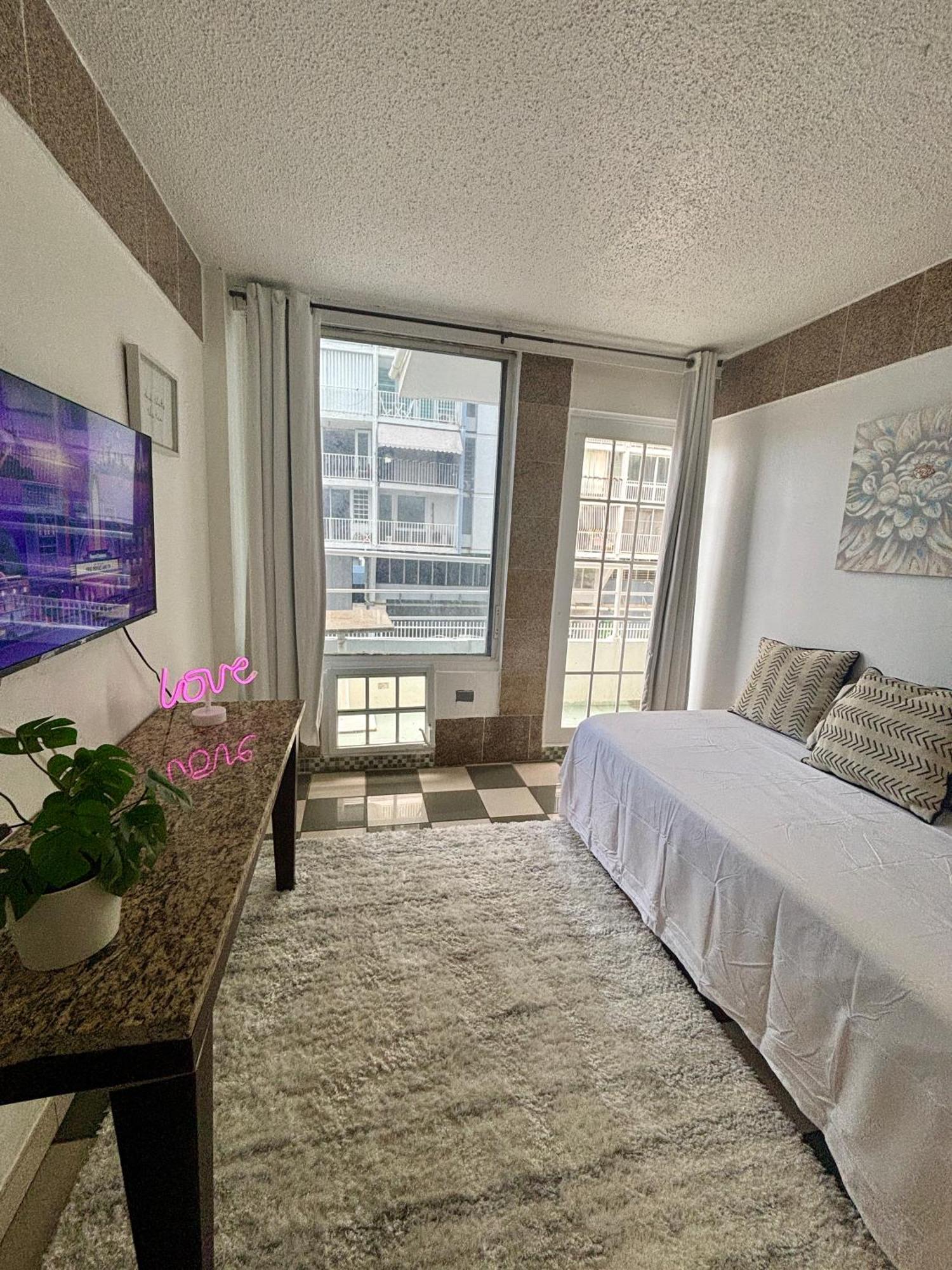 Isla Verde Modern Apartment With Pool San Juan Zewnętrze zdjęcie